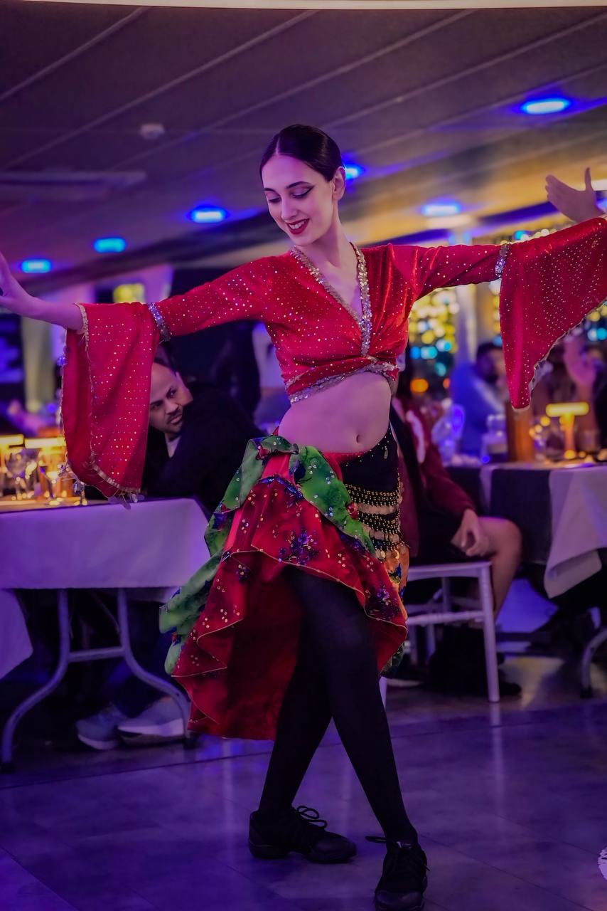 Dinner Cruise Back Area No Alcohol (Round-Trip Transfer)