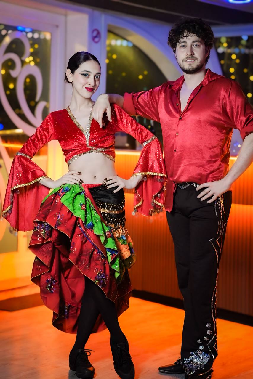 Dinner Cruise VIP Area No Alcohol Menu (Meeting Point)